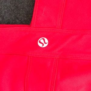 Lululemon work out top and light weigh tote bag